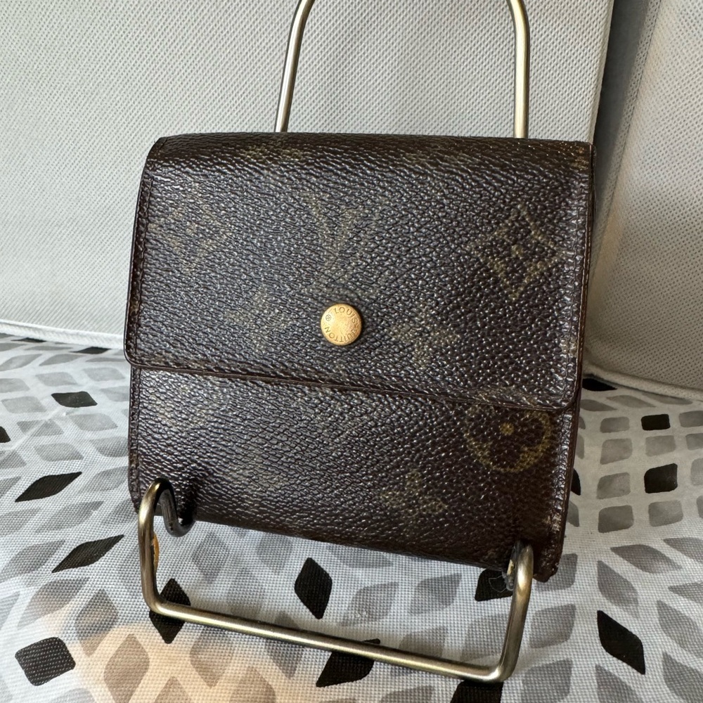 Louis Vuitton monogram Elise compact wallet